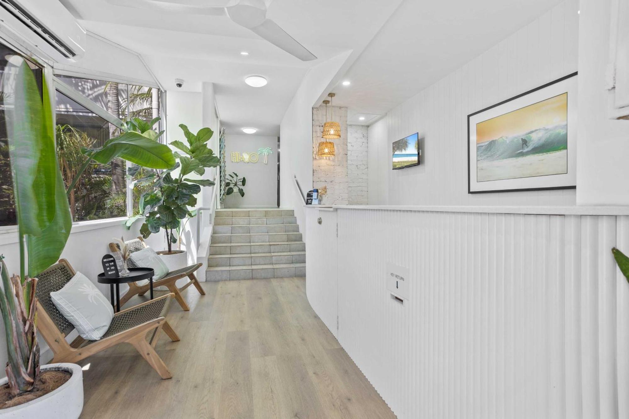 Hi Ho Beach Apartments On Broadbeach Gold Coast Exterior photo
