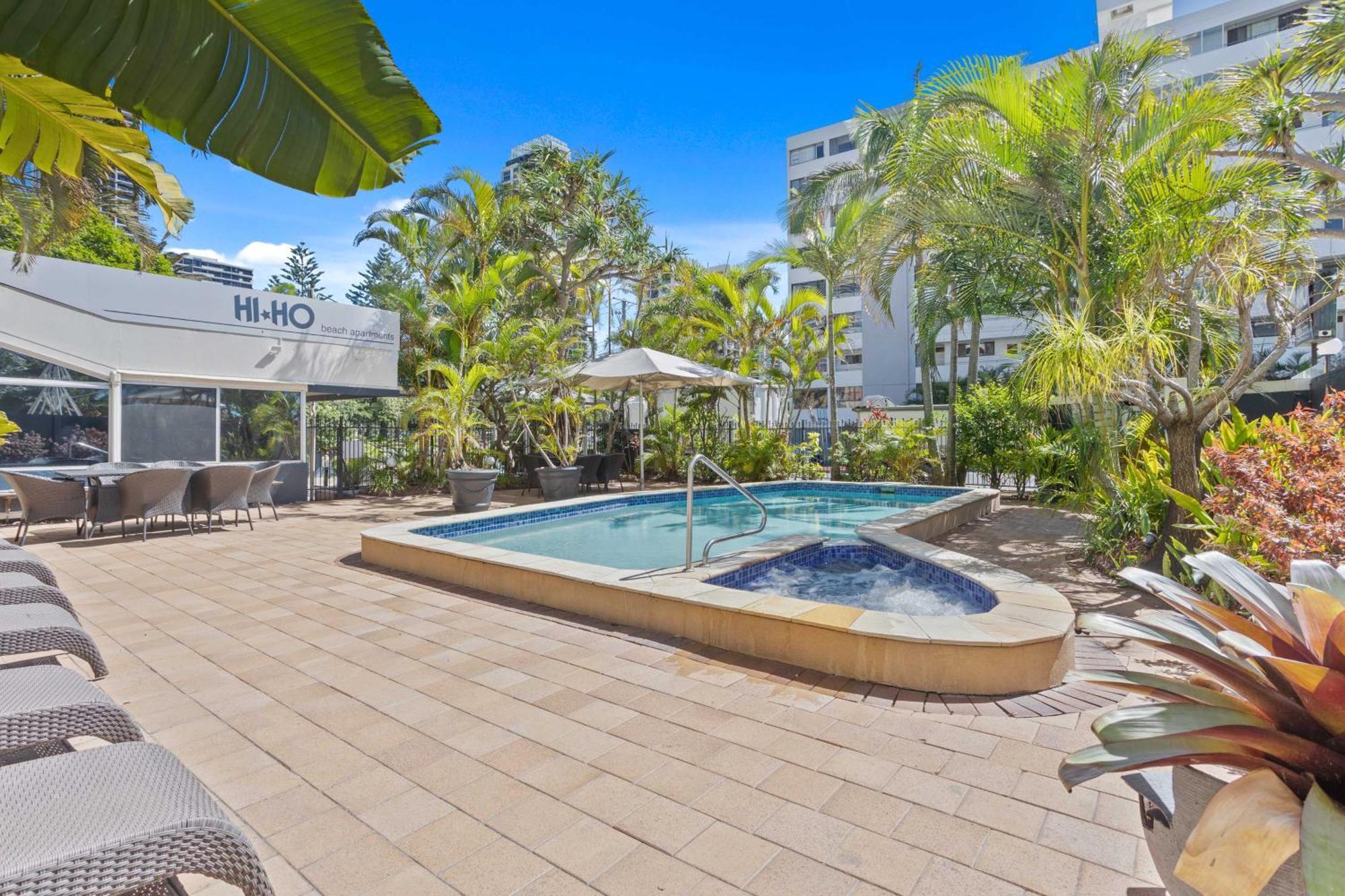 Hi Ho Beach Apartments On Broadbeach Gold Coast Exterior photo