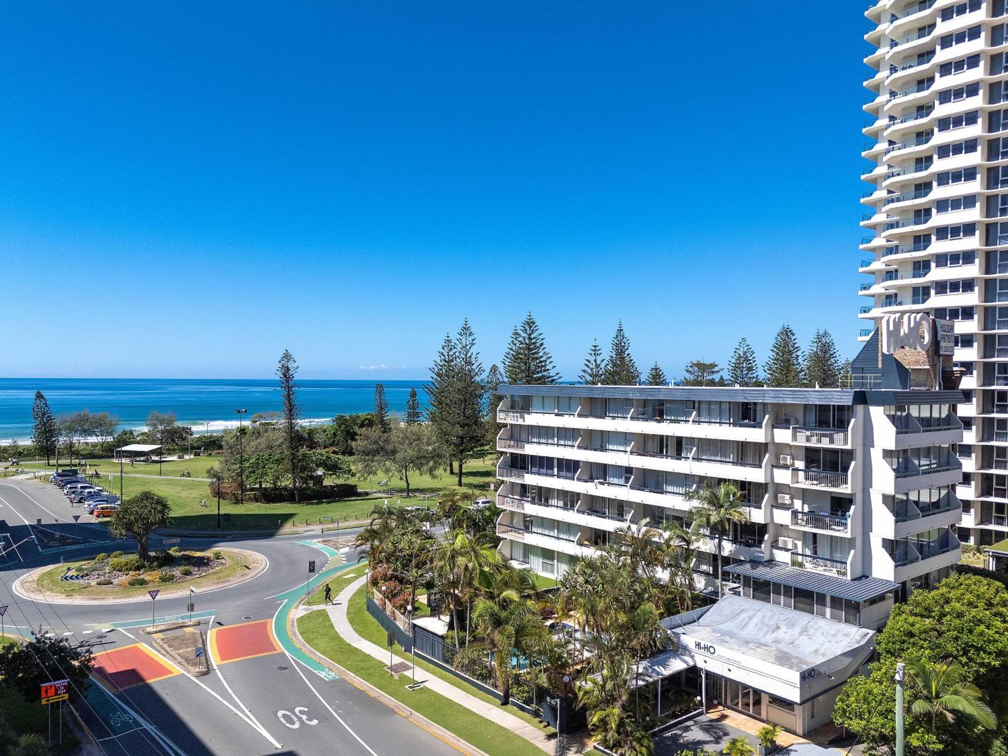 Hi Ho Beach Apartments On Broadbeach Gold Coast Exterior photo