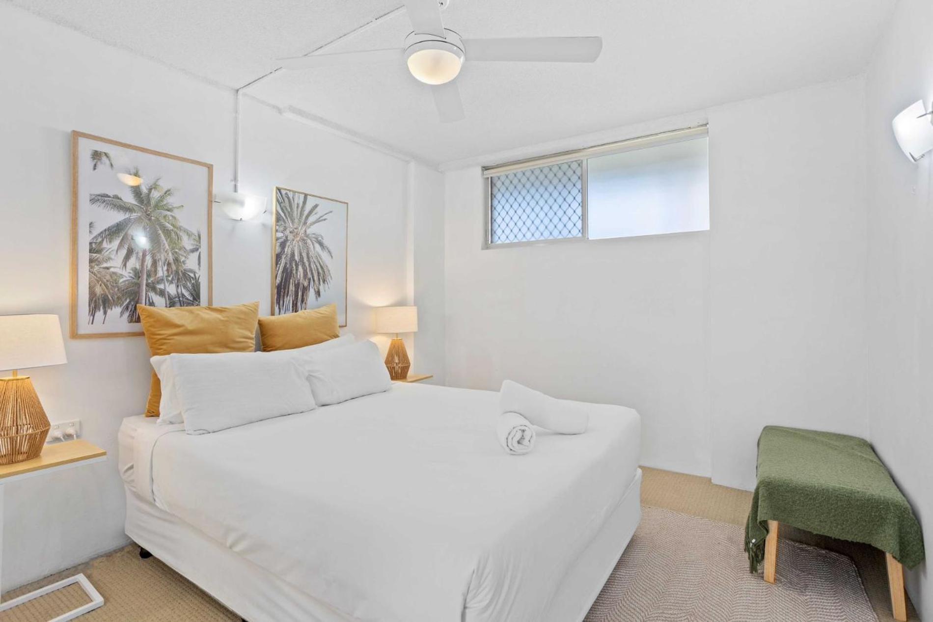 Hi Ho Beach Apartments On Broadbeach Gold Coast Exterior photo