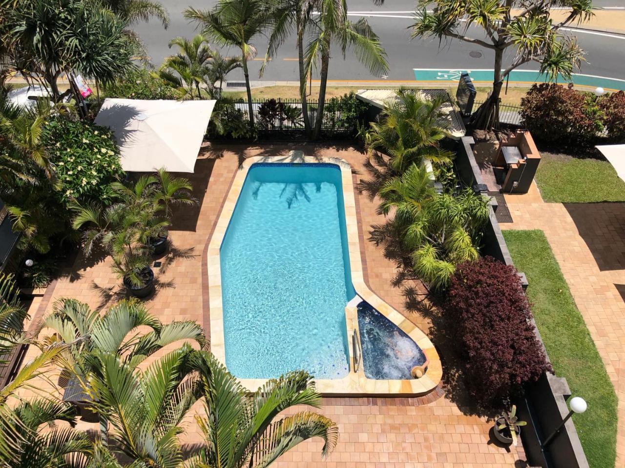 Hi Ho Beach Apartments On Broadbeach Gold Coast Exterior photo